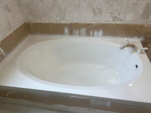 porcelain tub